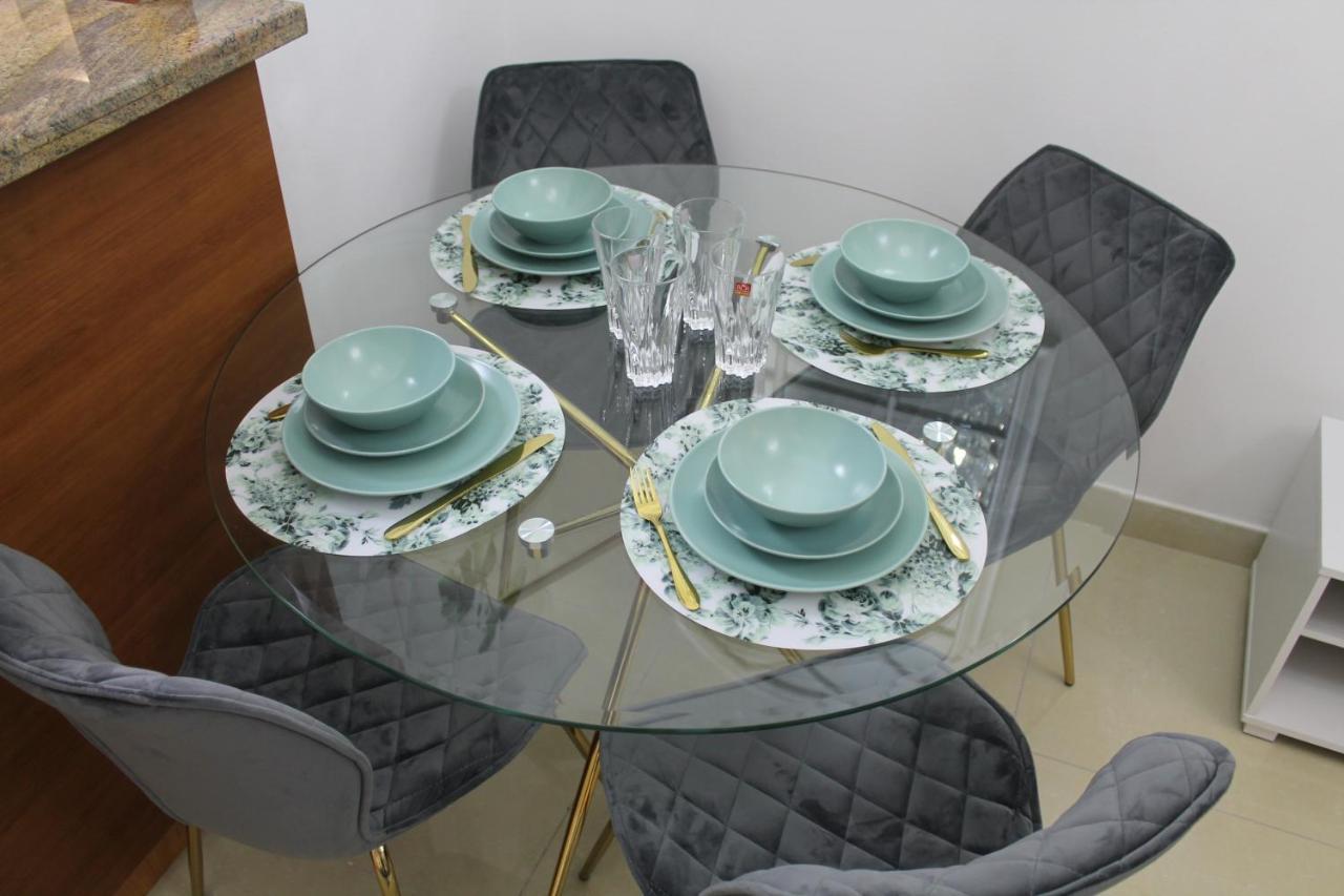 Appartement Newly Furnished One Bedroom Next To Metro & In Marina Dubai