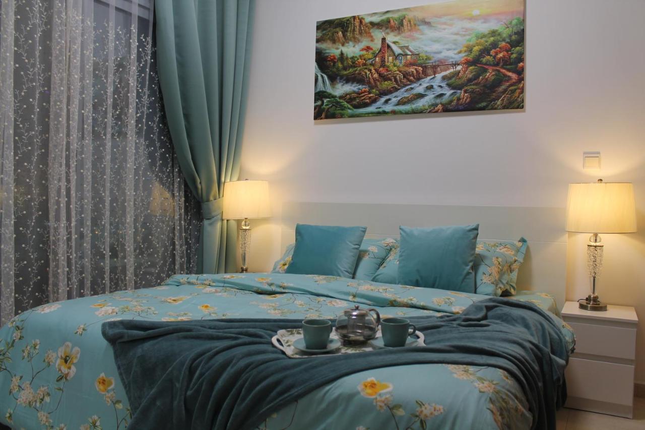Newly Furnished One Bedroom Next To Metro & In Marina Appartement