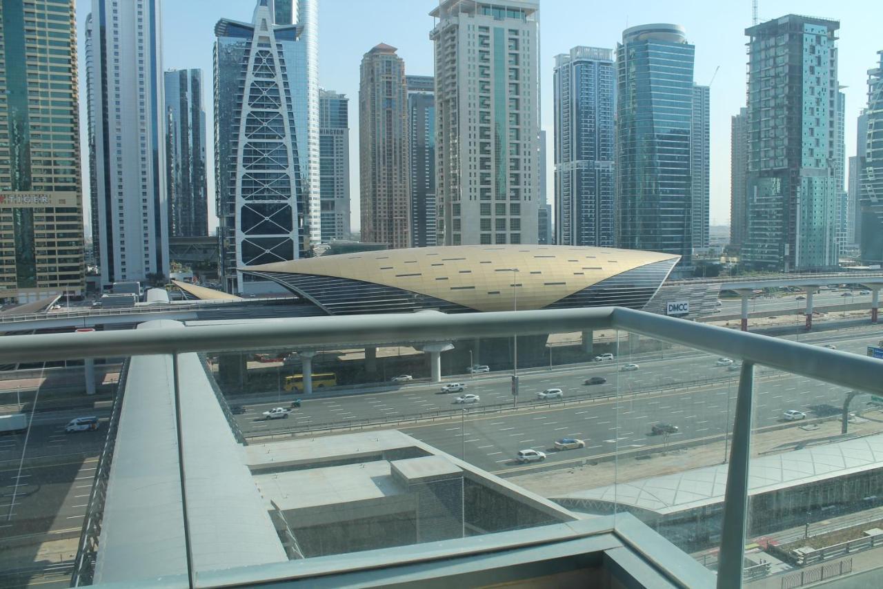 Newly Furnished One Bedroom Next To Metro & In Marina Appartement Dubai